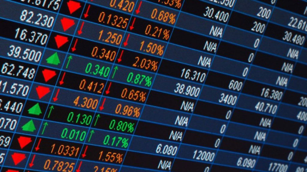 Stock market sheds N371bn as 22 firms lose
