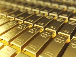 Gold surpasses $1,800 mark as inflation deepens