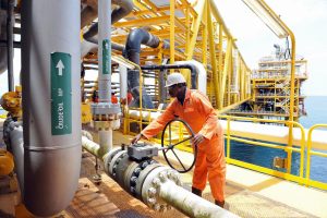 Nigeria's oil output rises to 1.59 million bpd, says NUIMS 