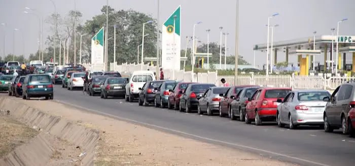 Petrol queues, panic buying resurface after Tinubu’s fuel subsidy removal statement